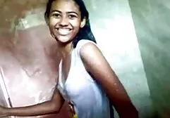 adolescente le encanta porno español latino mear cuando se masturba