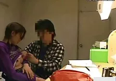 Maestro inserta la polla en el coño de un videos caseros latinos gratis cliente encubierto anti.