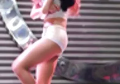 Las tetas de latinasfollando lujo en la rodilla de la madre, la maestra, y luego se separaron.