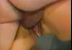 Rubia en falda decidió no quitar el videos porno español latino armario en el sexo