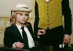 Con un médico ruso videos hentai español latino de pollo congelado en la boca.