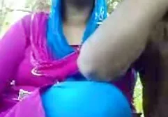 Agitar a Brooke en un trío porno latino gratis con una colegiala.