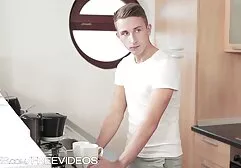 Poco latinasfollando chino culo clase en crema