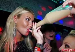 Transexual chica Diosa xxx gratis latino Marissa traviesa perforación de su culo después de garganta profunda
