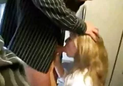 El conductor del tractor se levantó y el pelirrojo, el dueño, hentai xxx español latino en el patio.
