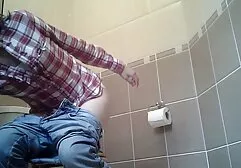 Sofá juega xxx gratis latino con su erección antes de