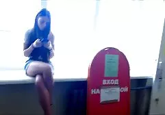 Nadar con el pene de dos chicas videos porno en idioma español latino en la piscina